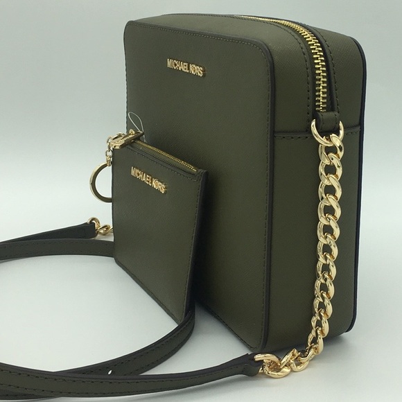 Michael Kors Handbags - MICHAEL KORS LG EW CROSSBODY Bag&Coinpouch DUFFLE